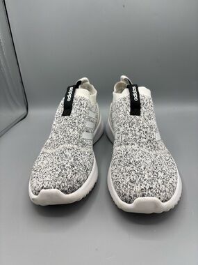 Adidas Women's UltimaFusion running shoes